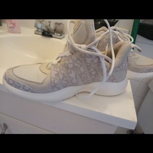 DKNY Shoes